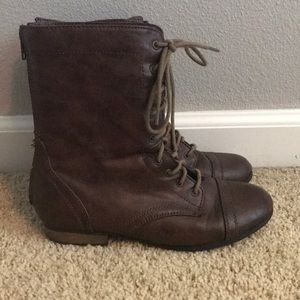 combat boots